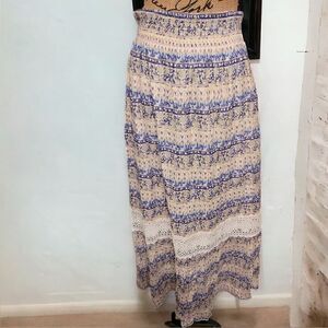 J.GEE Floral and Lace Boho Skirt Size XL NWT